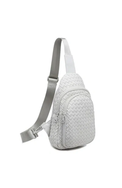 Sol And Selene Beyond The Horizon In Bone