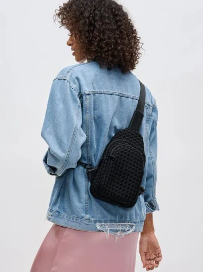 Sol And Selene Beyond The Horizon In Black