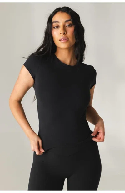 Vitality Basis Full Tee In Midnight