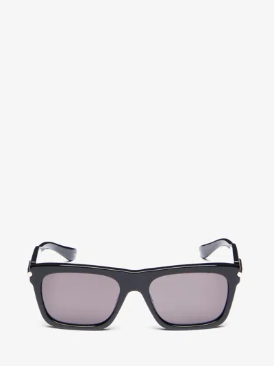 Alexander Mcqueen Rectangular T-bar Sunglasses In Black/smoke