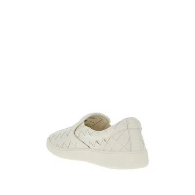 Bottega Veneta Sawyer Intrecciato Leather Low-top Sneakers In White
