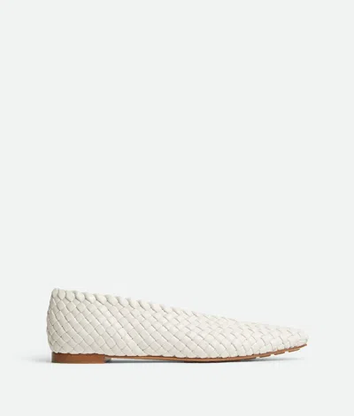 Bottega Veneta Mini Lido Intrecciato Leather Ballerina Flats In White