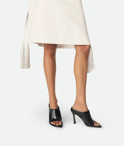 Bottega Veneta Rana Leather Mules In Black