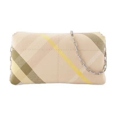 Burberry Snip Mini Wallet On Chain In Pink