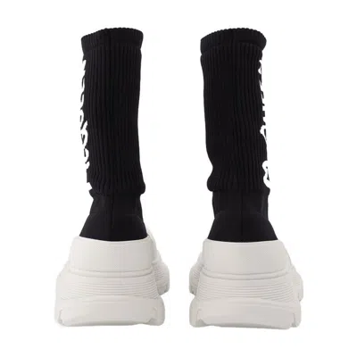 Alexander Mcqueen Tread Slick Graffiti Pull-on Boot Sneakers In Multicolor