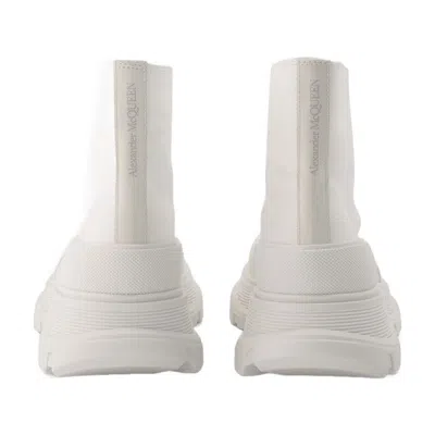 Alexander Mcqueen Tread Slick High-top Sneakers In White