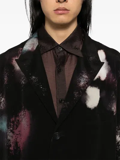 Yohji Yamamoto Jacke Mit Print In Schwarz