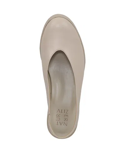 Naturalizer Sutton Pump In Porcelain Leather