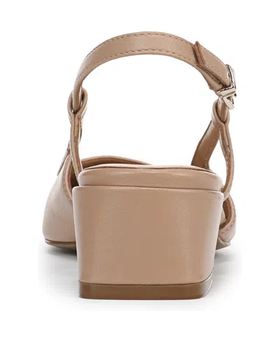 Naturalizer Harper Slingback Pump In Neutral