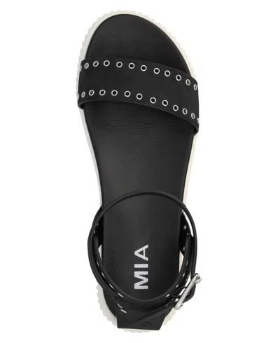 Mia Women's Evelin Grommeted Platform Round Toe Sandals In Black,silver
