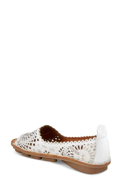 Spring Step Brandal Flat In White
