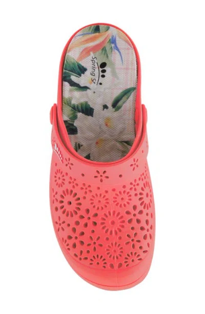 Spring Step Contigo Clog In Dark Pink