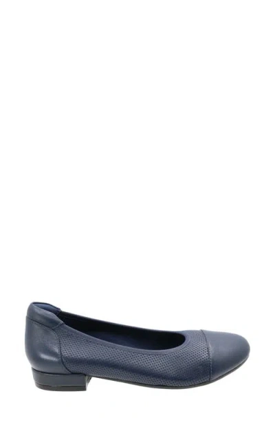David Tate Wide Width Naomi Ballet Flat In Navy