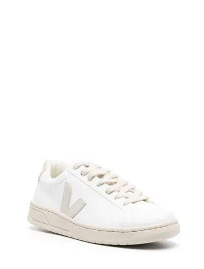 Veja Urca Sneakers Beige In White