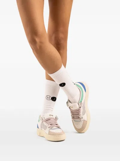 Hide & Jack Osborn 90s Sneaker In White