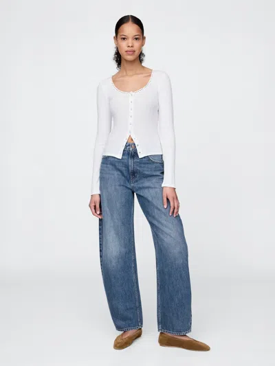 Gap Curvy Mid Rise Barrel Jeans In Medium Wash
