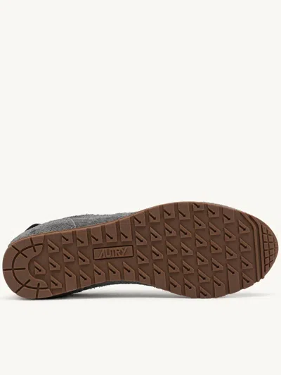 Autry Windspin Low Grey Sneaker With Logo On The Side And On The Heel In Suede Man In Gray