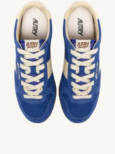 Autry 'windspin Low' Blue Sneaker With Logo On The Side And On The Heel