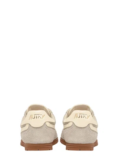 Autry 'windspin Low' Grey Sneaker With Logo On The Side And On The Heel