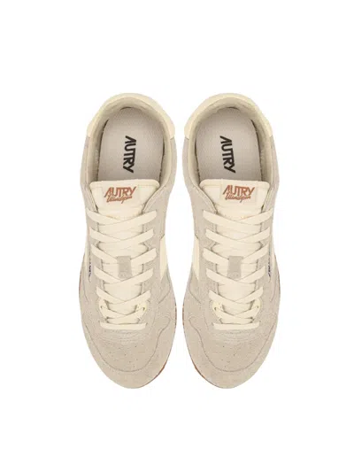 Autry 'windspin Low' Grey Sneaker With Logo On The Side And On The Heel
