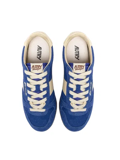 Autry 'windspin Low' Blue Sneaker With Logo On The Side And On The Heel In Blue