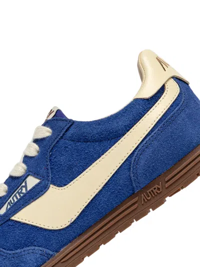 Autry 'windspin Low' Blue Sneaker With Logo On The Side And On The Heel In Blue