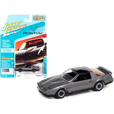 Johnny Lightning 2.75 X 2 In. 1-64 Scale 1984 Pontiac Firebird Trans Am & Top Classic Gold Collection Limited Edition