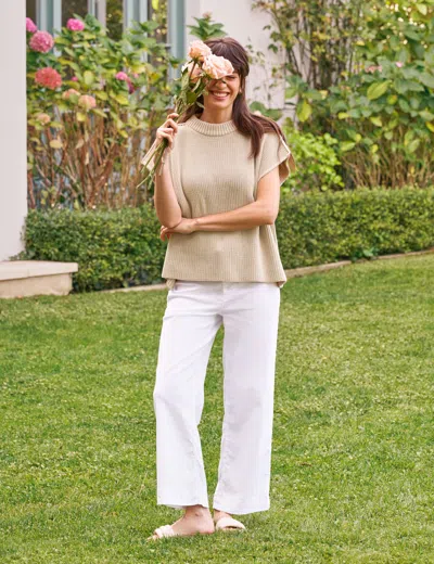 Frank & Eileen Montecito Vest In Tan