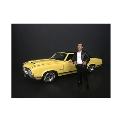 American Diorama 1 By 18 Scale Hanging Out Ii Manuel Figurine Model