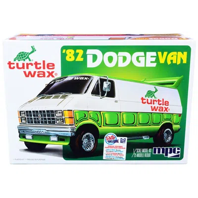Mpc 1-25 Scale Skill 2 Model Kit - 1982 Dodge Model Van