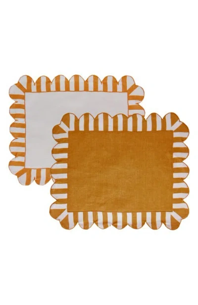 Misette Set Of 4 Scalloped Linen Placemats In Amber