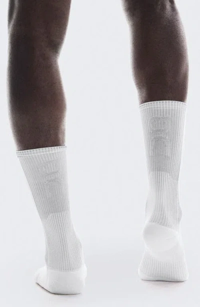 On Performance Run High Socks In White/glacier
