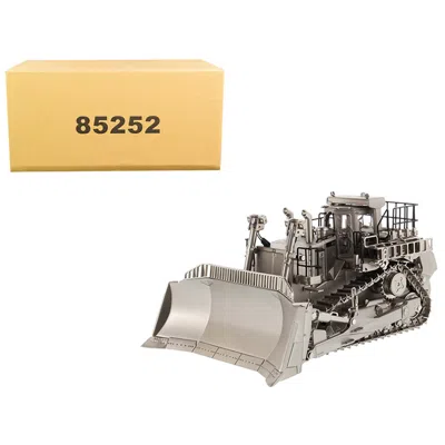 DIECAST MASTERS CAT CATERPILLAR D11T TRACK TYPE TRACTOR DOZER MATT SILVER PLATED COMMEMORATIVE SERIES 1 BY 50 DIECAS 