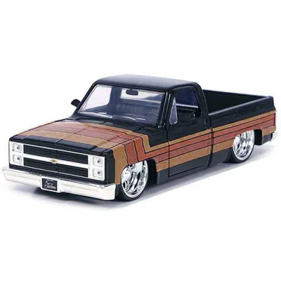 Jada Toys Jada 1-24 Just Trucks Series Diecast Model Car For 1985 Chevrolet C-10 Pickup Truck - Black With Str