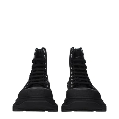 Alexander Mcqueen Tread Slick Boots In Black