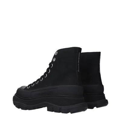 Alexander Mcqueen Tread Slick Boots In Black