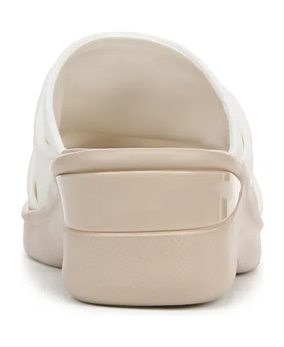 Bzees Lifestride Serenade Slide Sandal In White Fabric