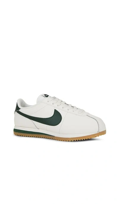Nike Pacific Low Top Sneaker In Transparent