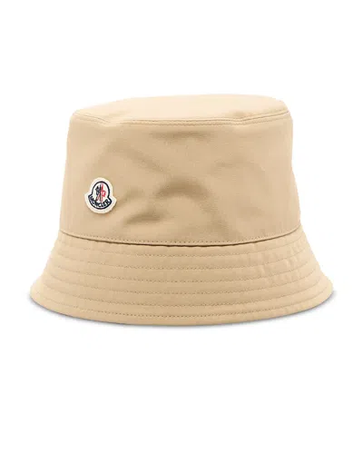 Moncler Logoed Bucket Hat In Beige
