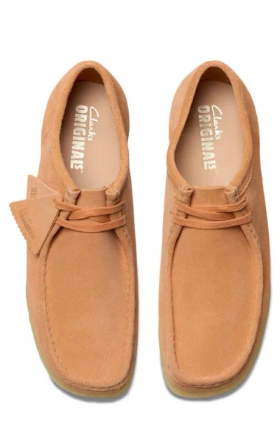 Clarksr Clarks(r) Wallabee Chukkah Boot In Pale Peach Sde