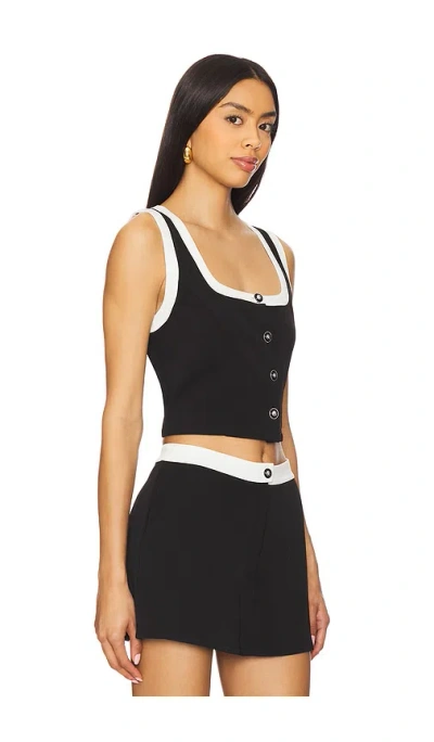 Astr The Label Rory Crop Button-up Tank In Black