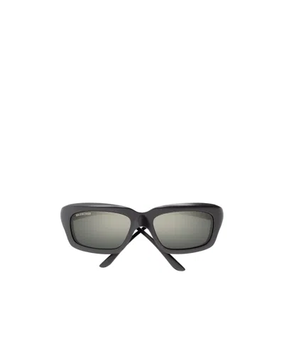 Balenciaga Rectangular Sunglasses In Gray