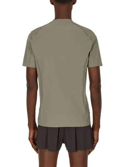 LOGO-PRINT PERFORMANCE T-SHIRT