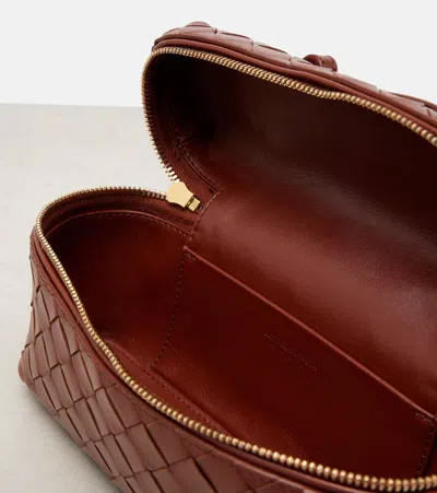 Bottega Veneta Women Bang Bang Leather Vanity-case With Intrecciato Motif In Brown