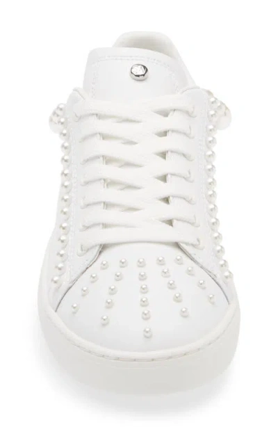 Stuart Weitzman Aci Sneakers Aus Leder Mit Kunstperlen In White