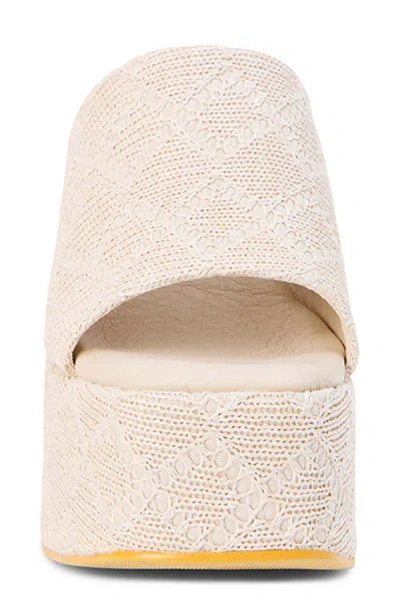 Beach By Matisse Como Platform Sandal In Beige