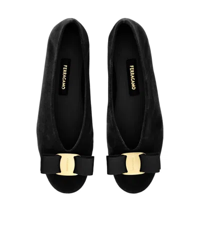 Ferragamo Ballerina Bow Black Var In Black