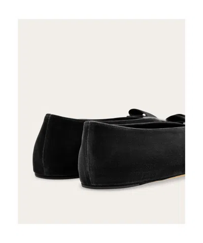 Ferragamo Ballerina Bow Black Var In Black