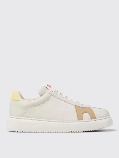 Camper Twins In White