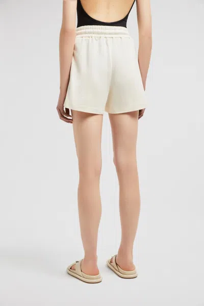 Moncler Short En Coton Avec Détails En Crochet In White